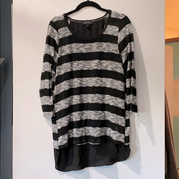 Black/grey striped sweater - Picture 1 of 3